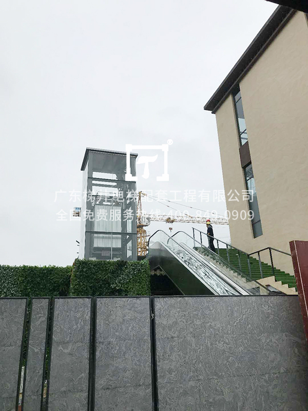 深圳市坪山新區鳳凰公館展示區觀光電梯